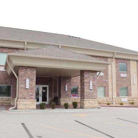 Bell'S Extended Stay And Suites Saint-Robert Exterior foto