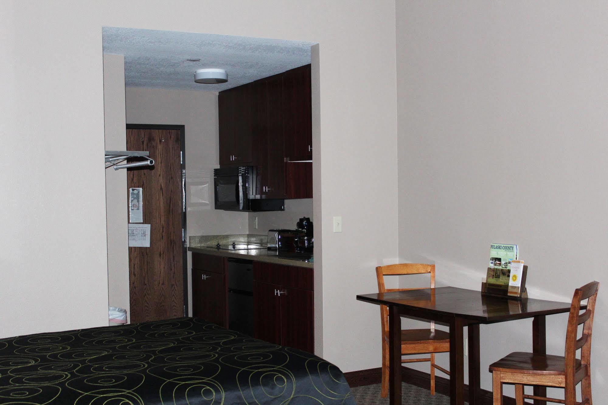 Bell'S Extended Stay And Suites Saint-Robert Exterior foto