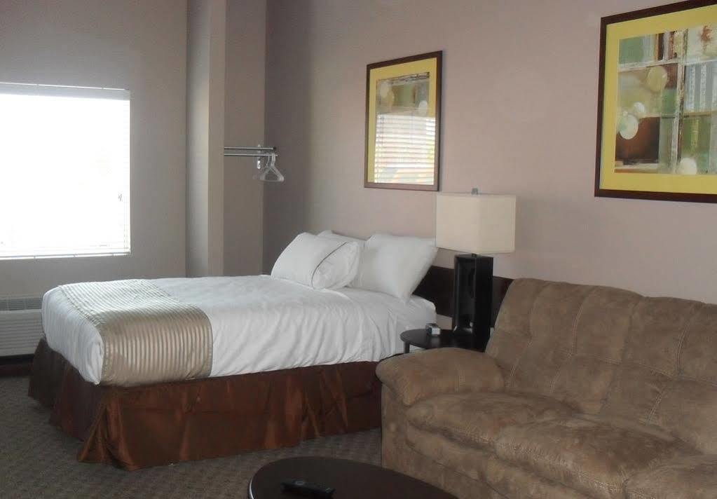 Bell'S Extended Stay And Suites Saint-Robert Exterior foto
